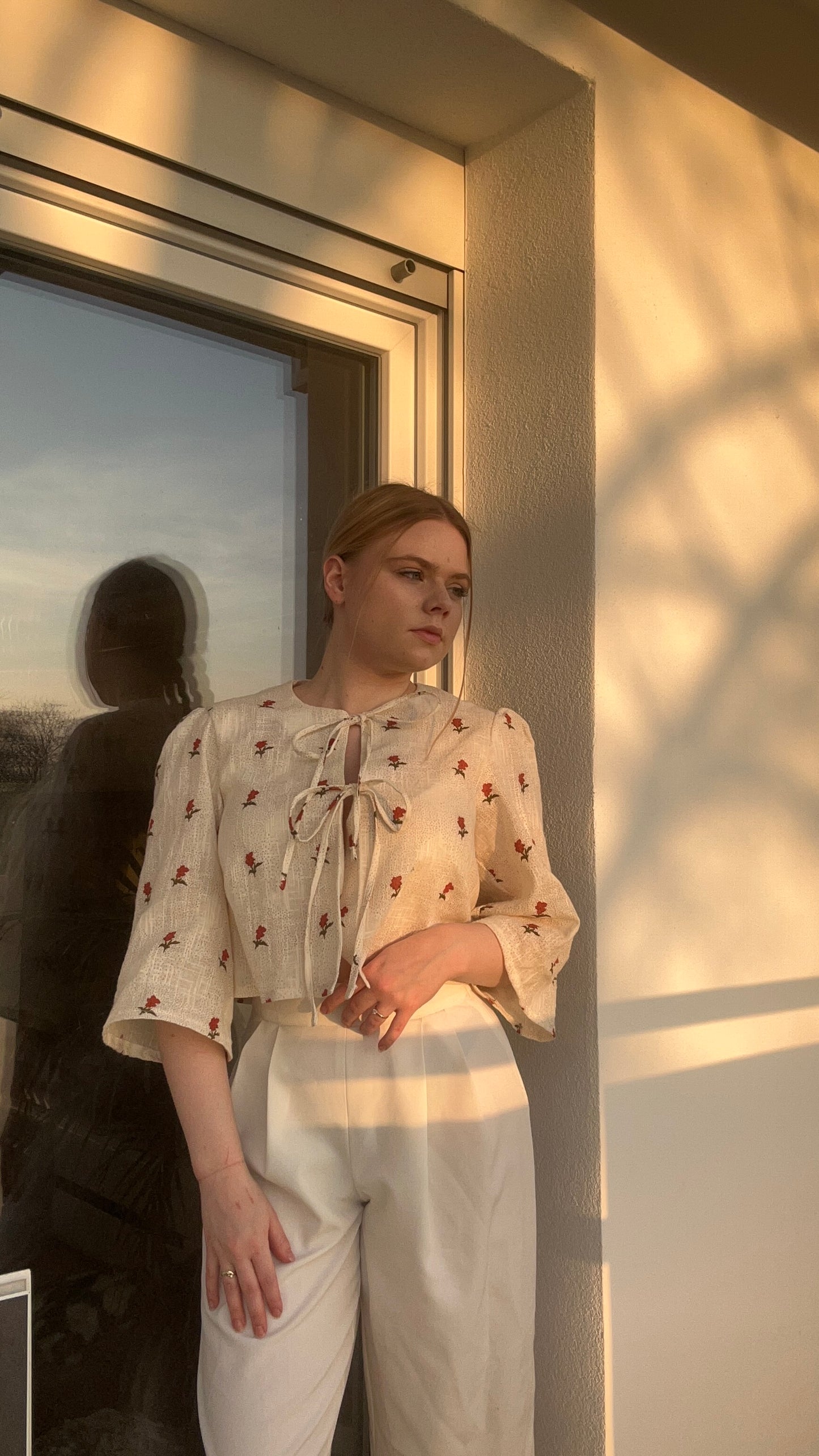 Romantische Bluse mit Blumenprint – Femininer Boho-Chic für jeden Anlass