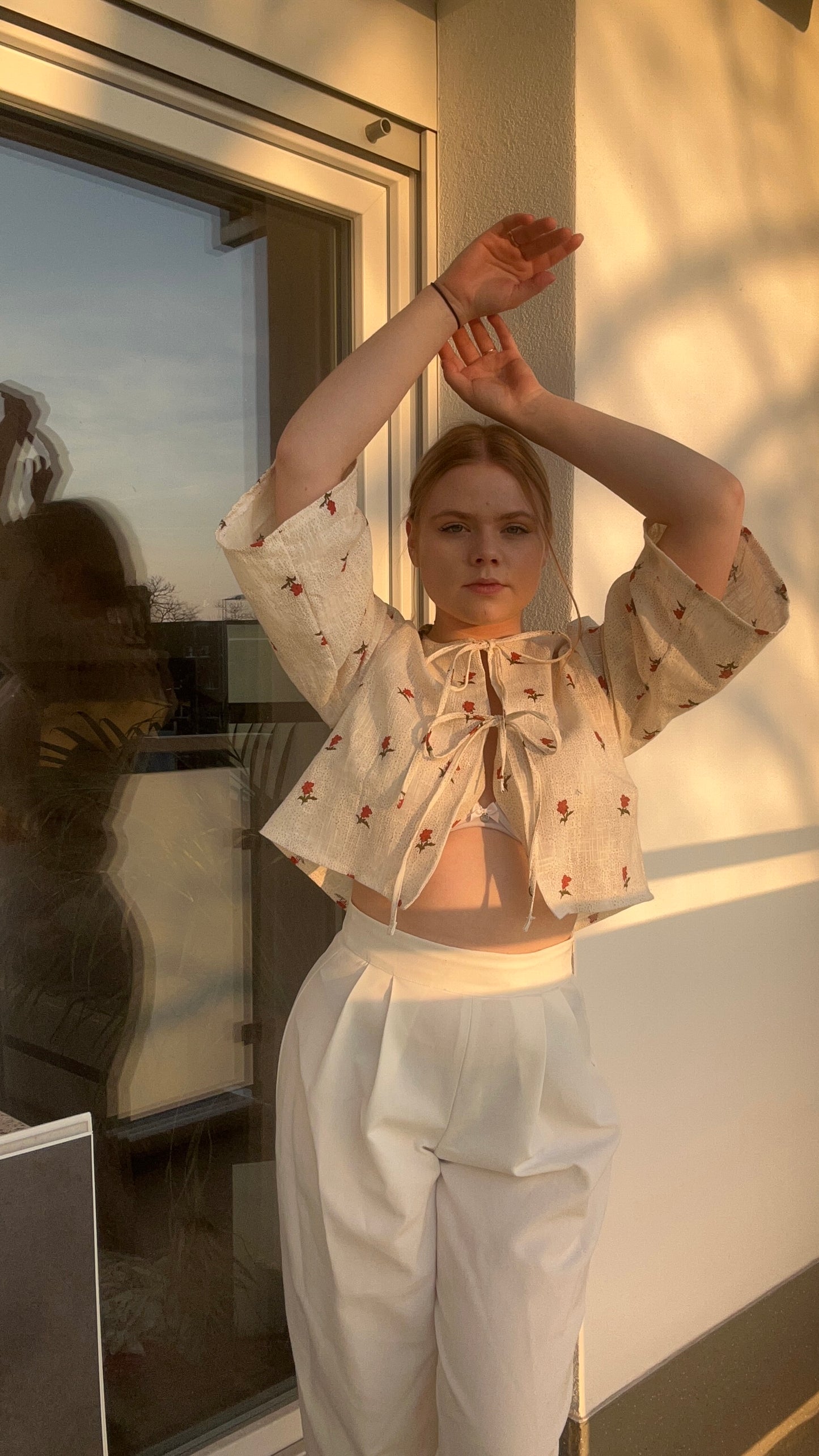 Romantische Bluse mit Blumenprint – Femininer Boho-Chic für jeden Anlass